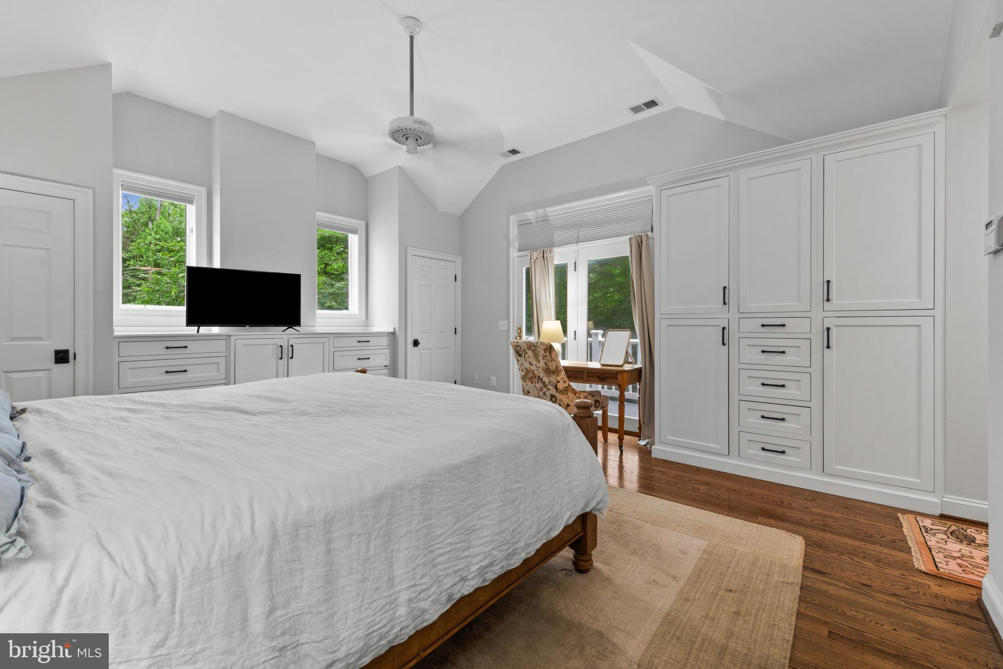 RUXTON - Residential