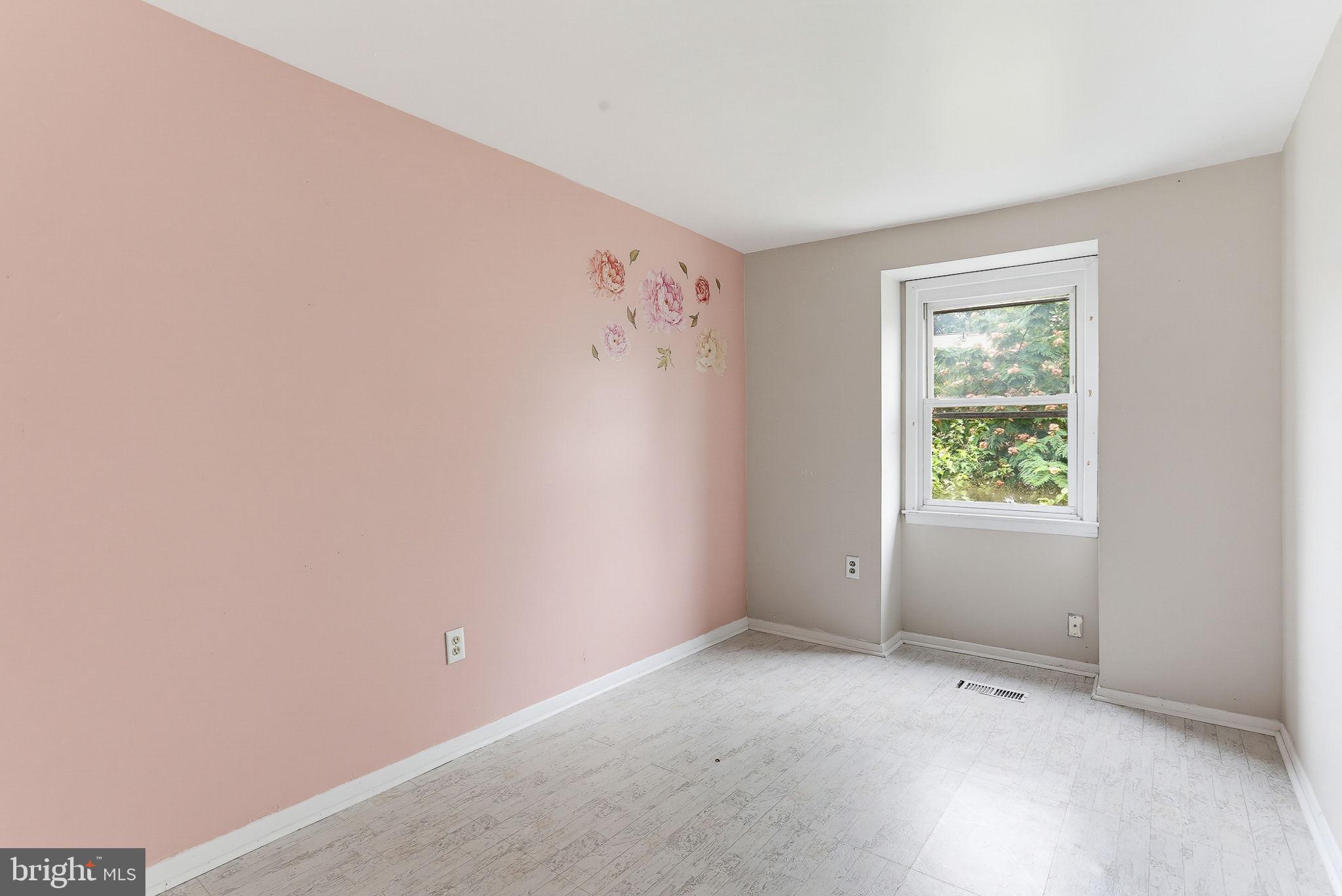 BELMONT - Residential