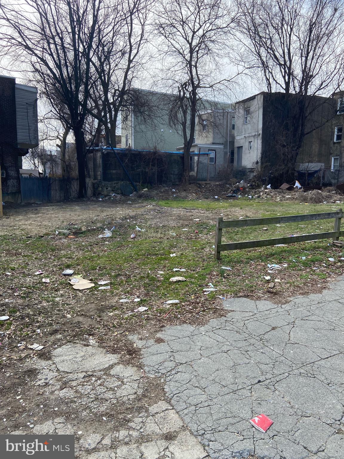 Prime buildable corner lot in one of the most sought after neighborhoods Old Kensington. This area is primed for new construction. Right next door to the lots 2 new construction were built and selling for in the Mid $500k. Property must be sold together with 1656 N 6th and 1658 N 6th.  Vacant Lot  will be sold "AS IS- Where IS ".   Drive by and make an offer today!