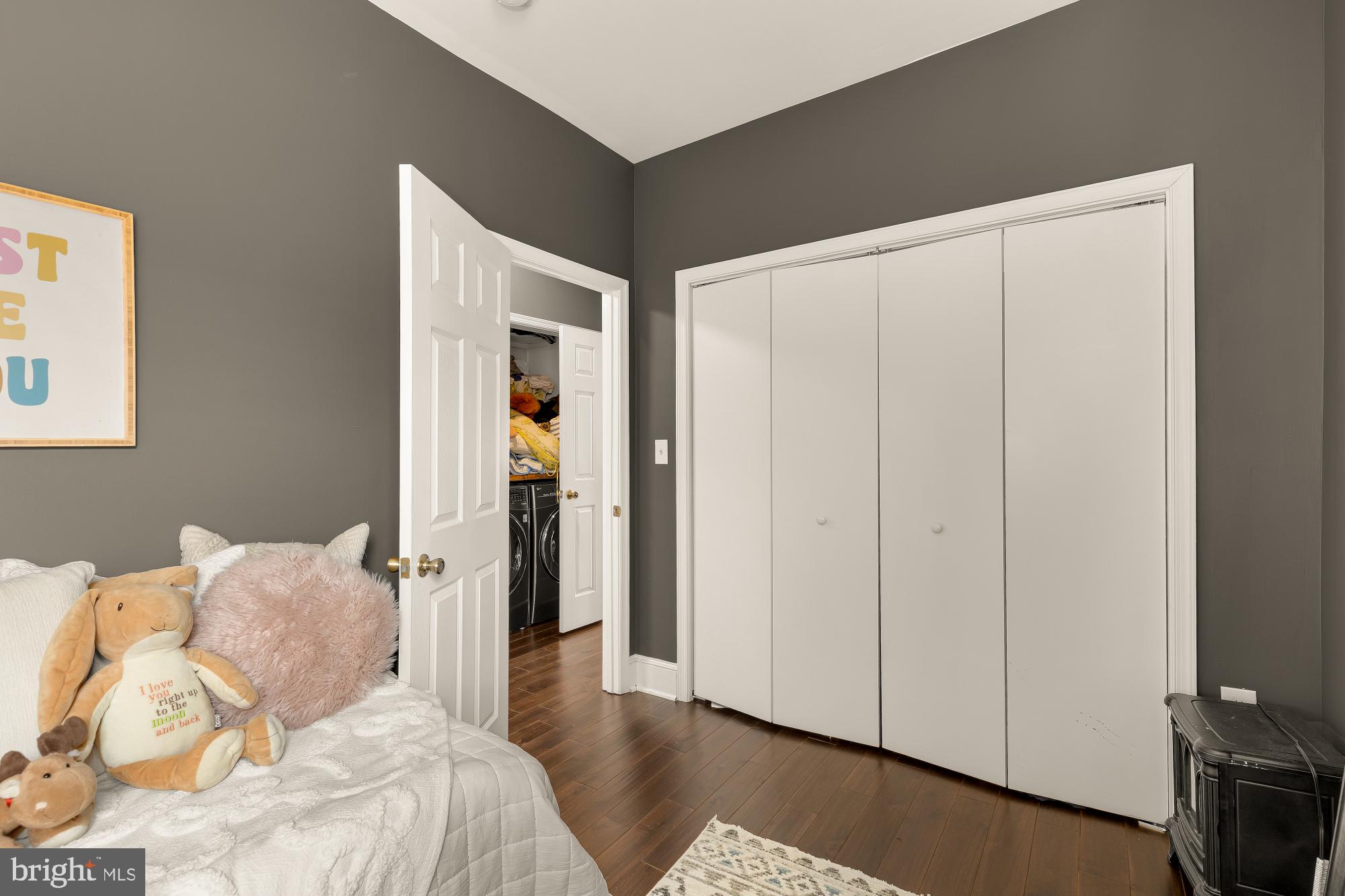 CAPITOL HILL - Residential