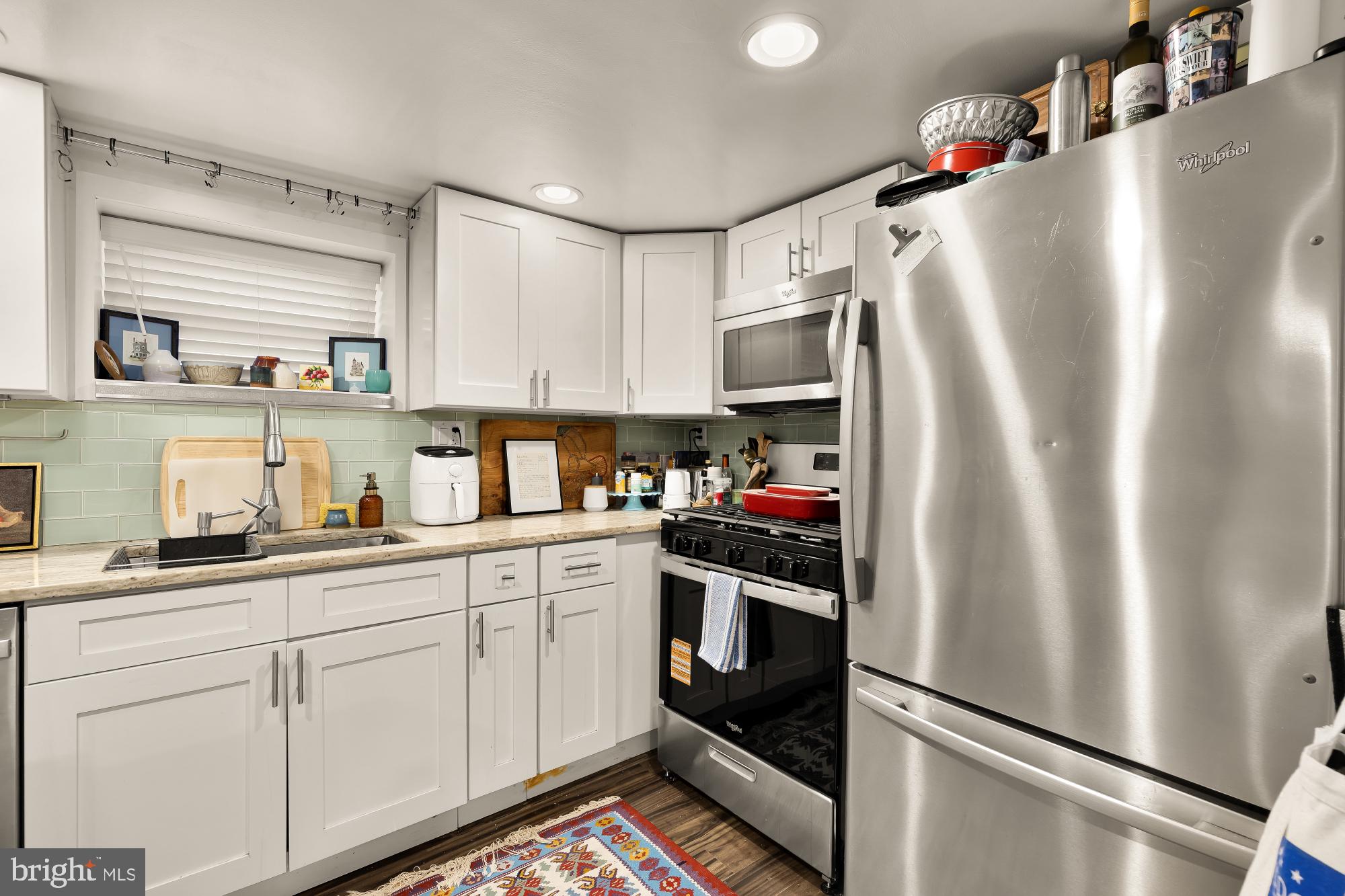 CAPITOL HILL - Residential