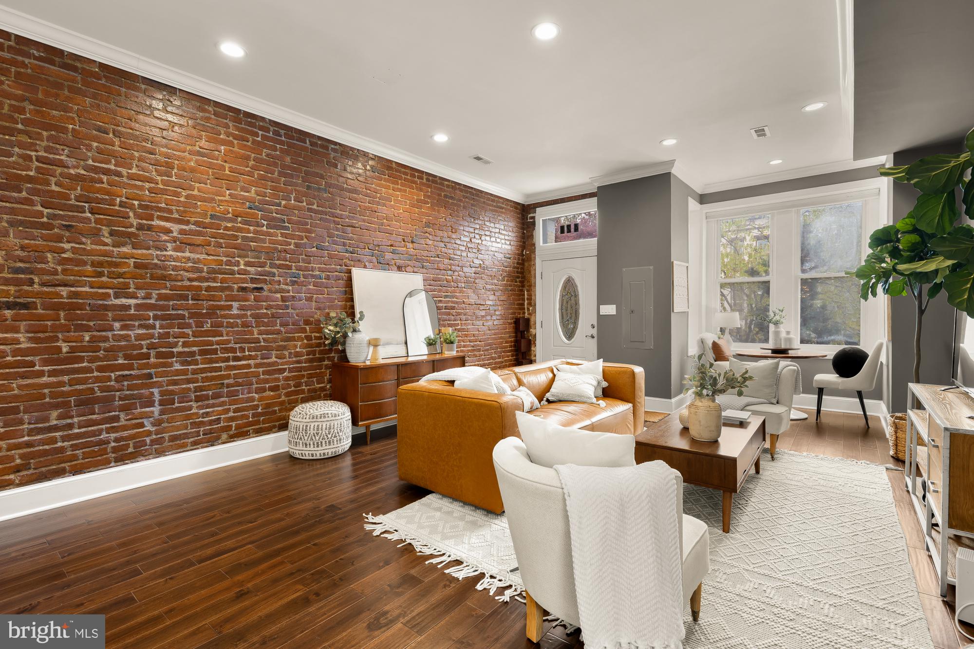 CAPITOL HILL - Residential
