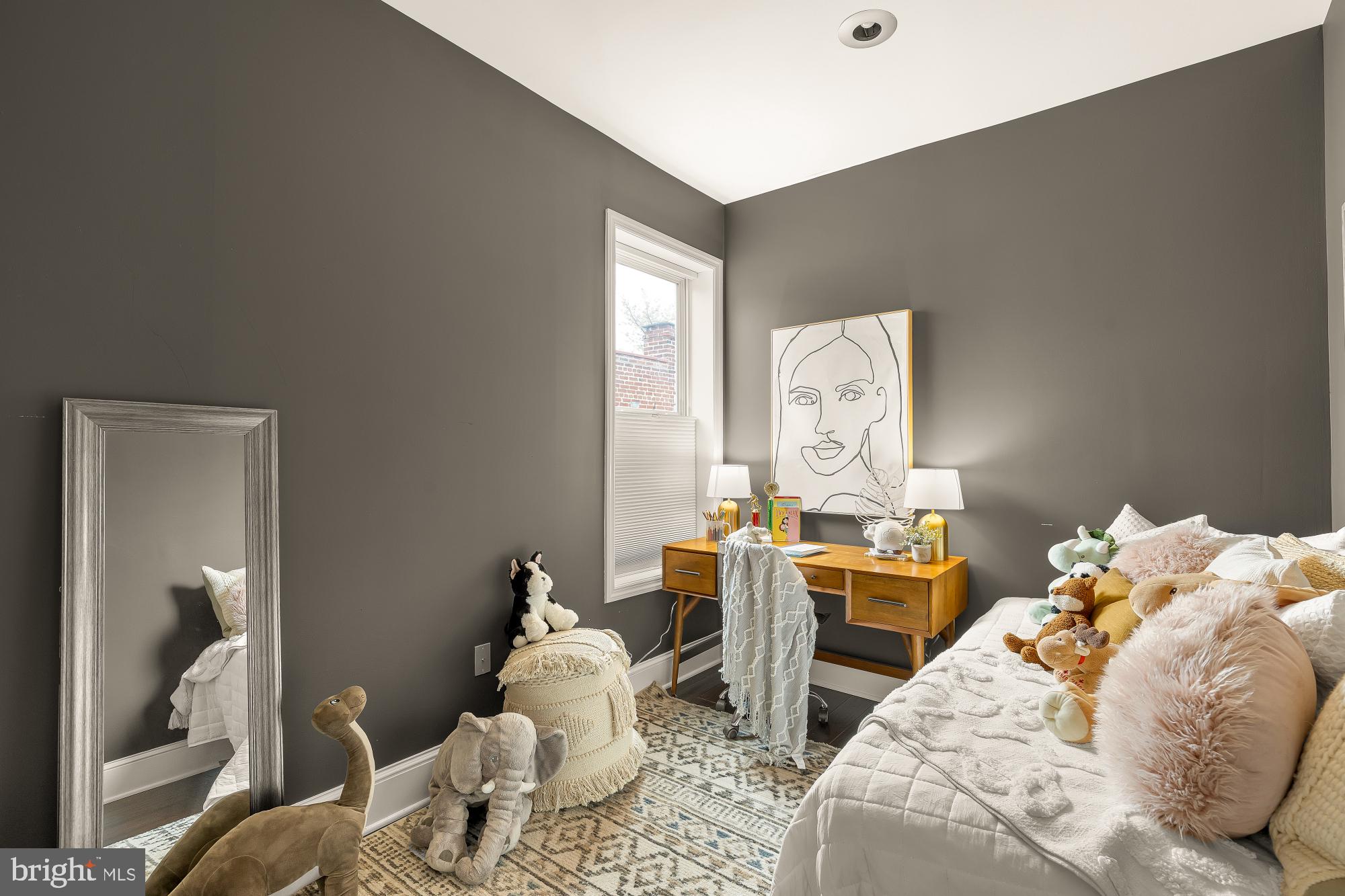 CAPITOL HILL - Residential