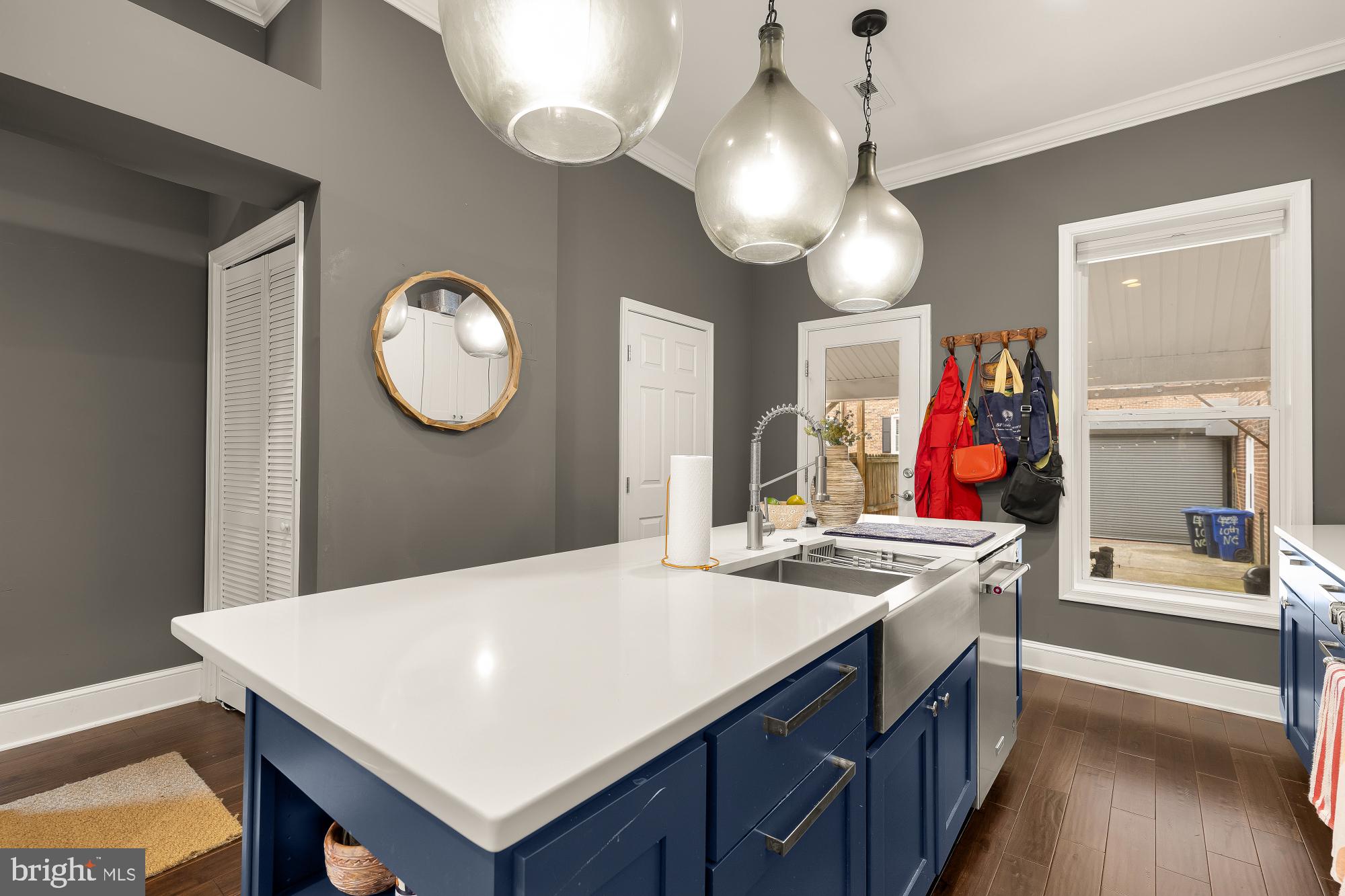 CAPITOL HILL - Residential