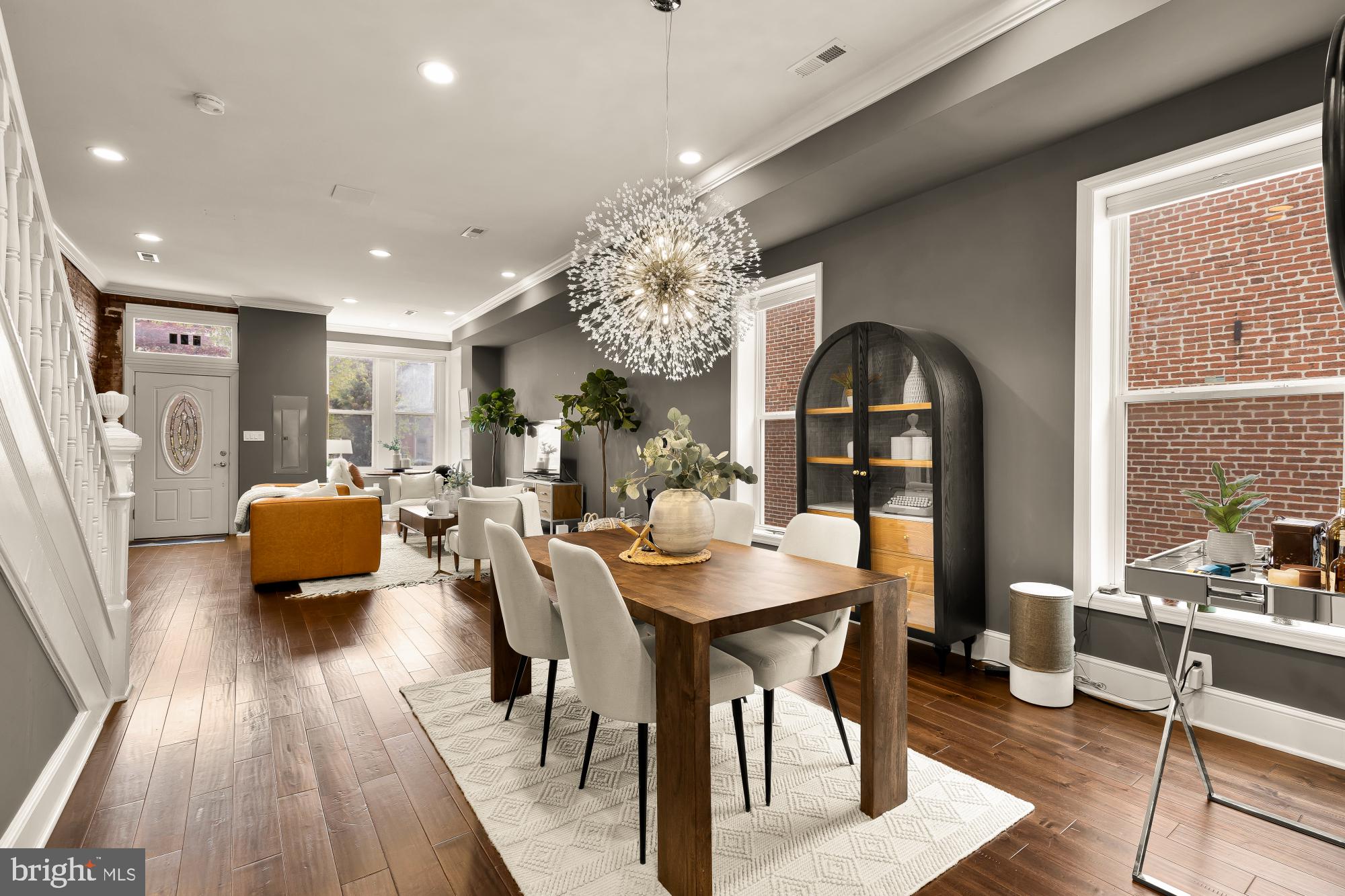 CAPITOL HILL - Residential
