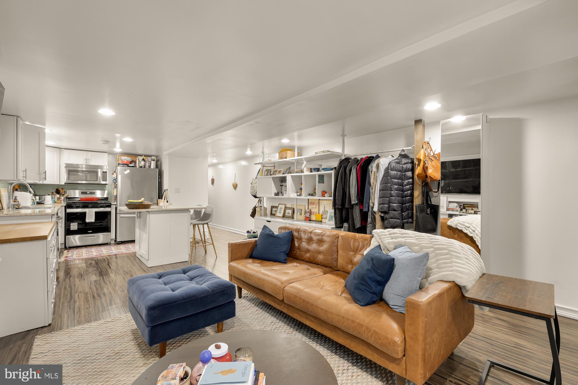 CAPITOL HILL - Residential