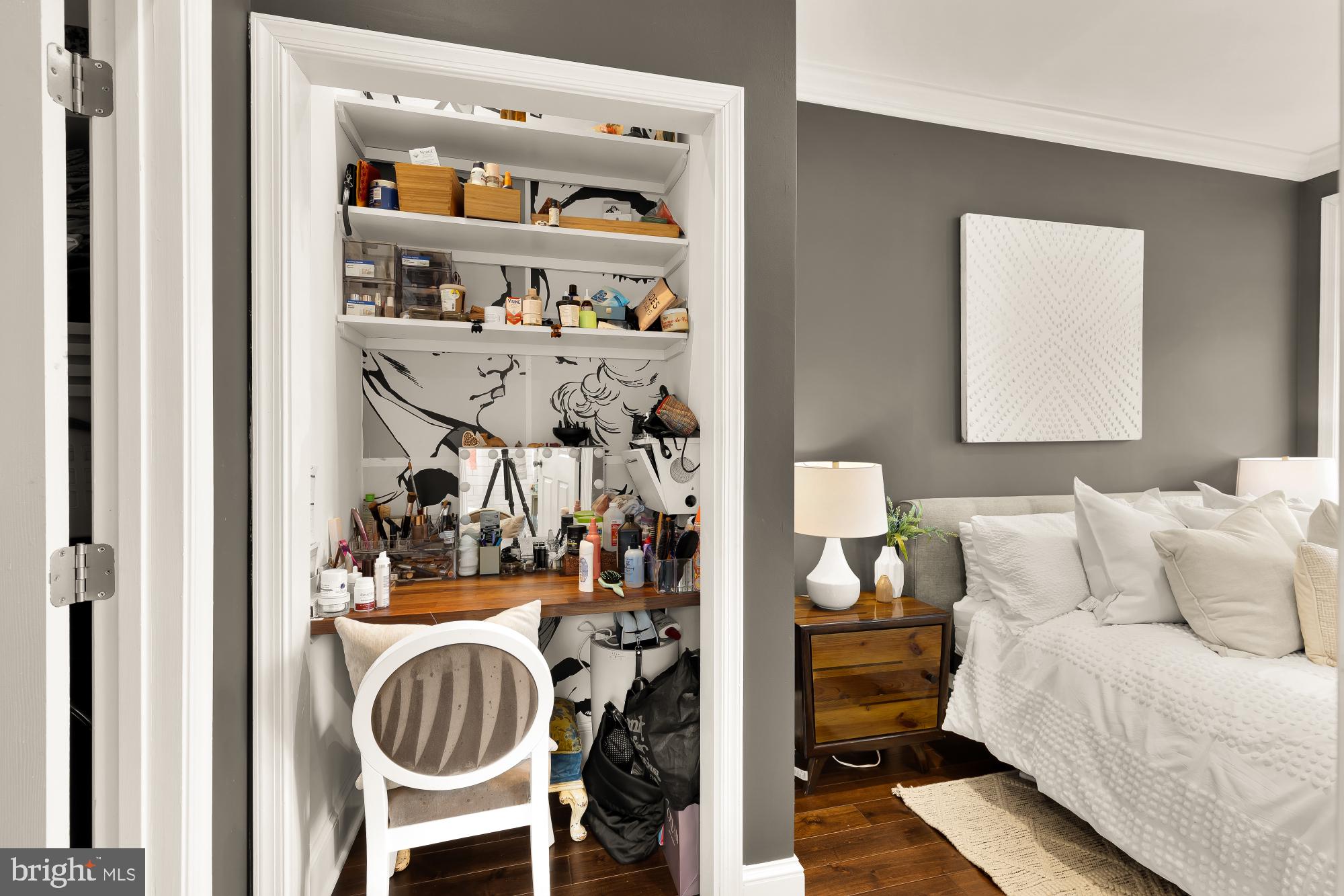 CAPITOL HILL - Residential