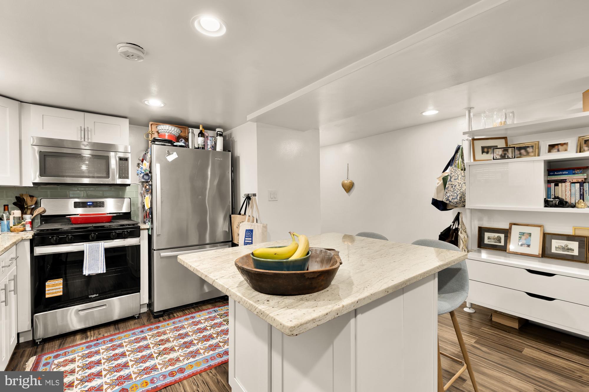 CAPITOL HILL - Residential
