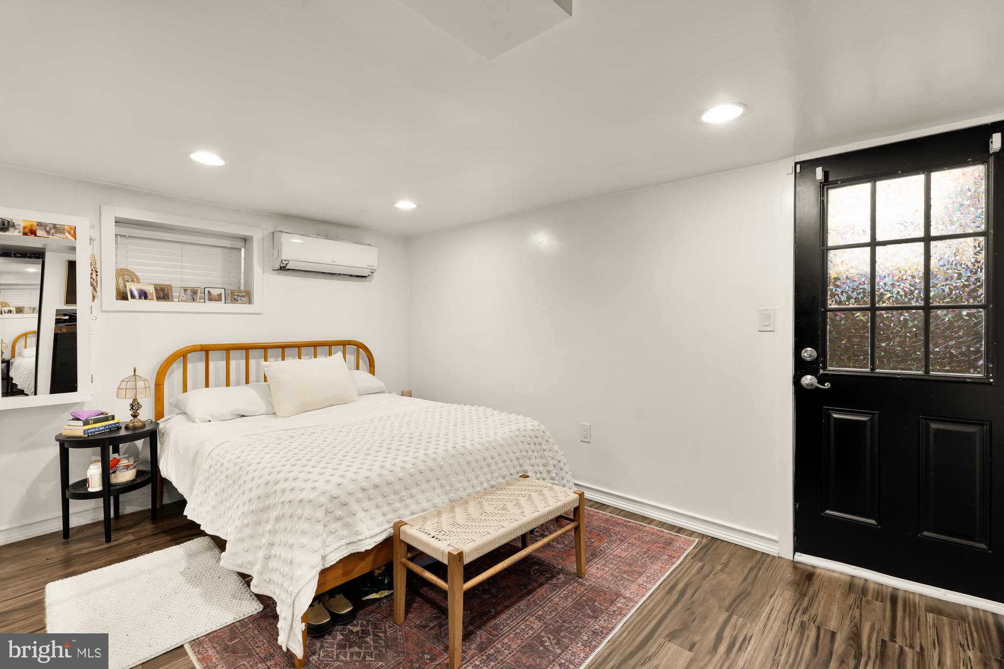 CAPITOL HILL - Residential