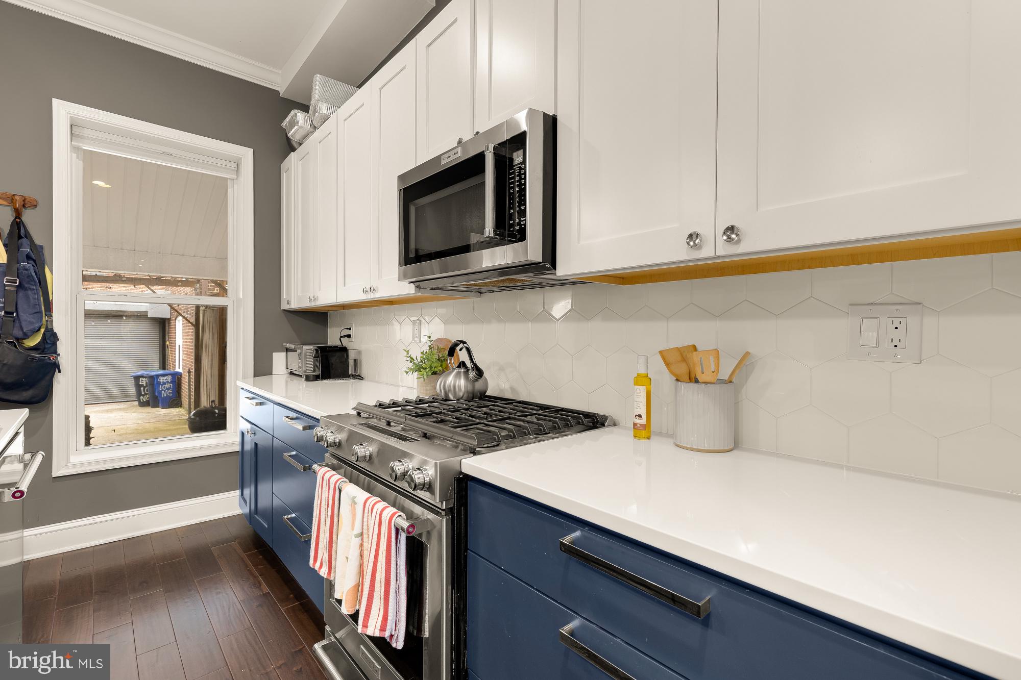 CAPITOL HILL - Residential