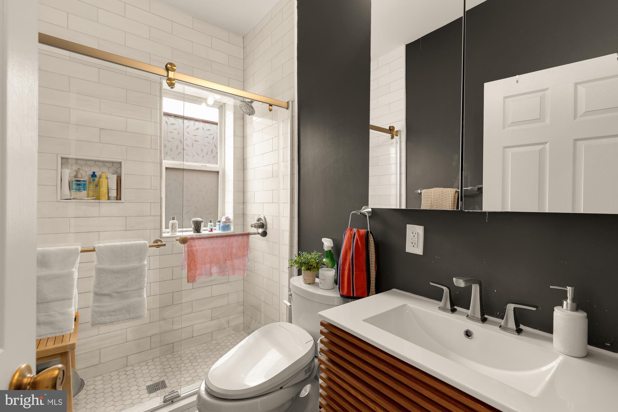 CAPITOL HILL - Residential