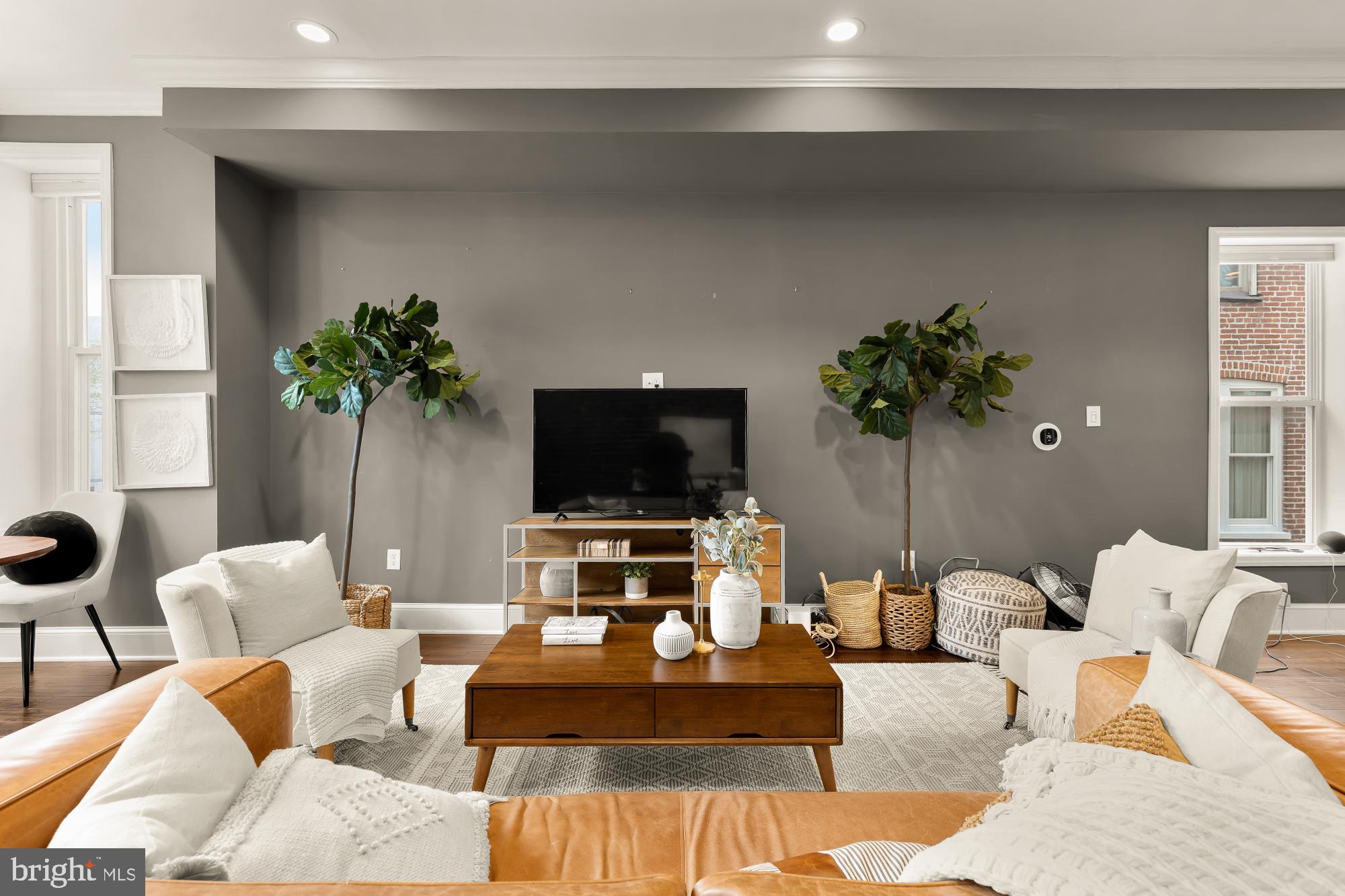 CAPITOL HILL - Residential