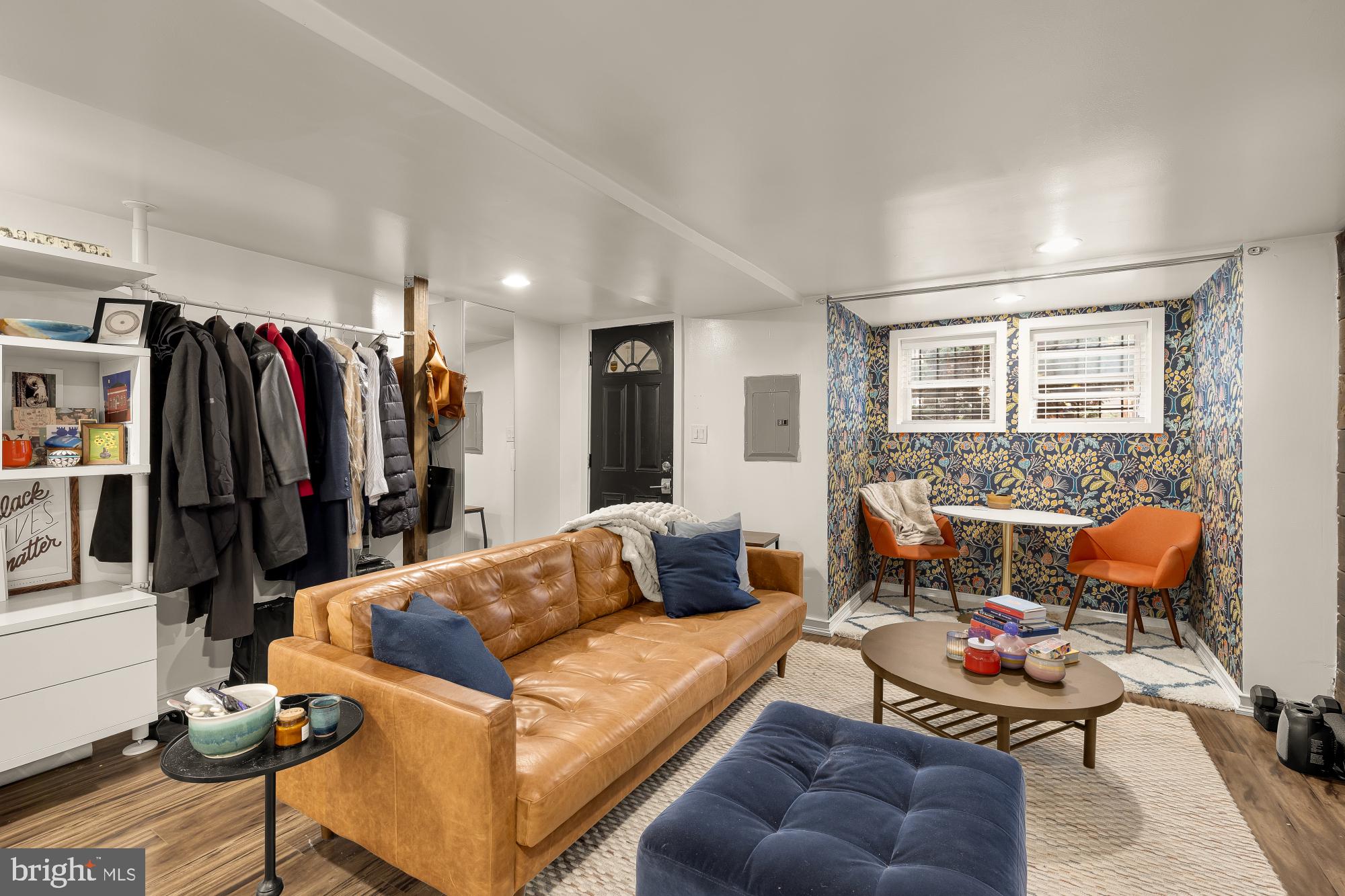 CAPITOL HILL - Residential