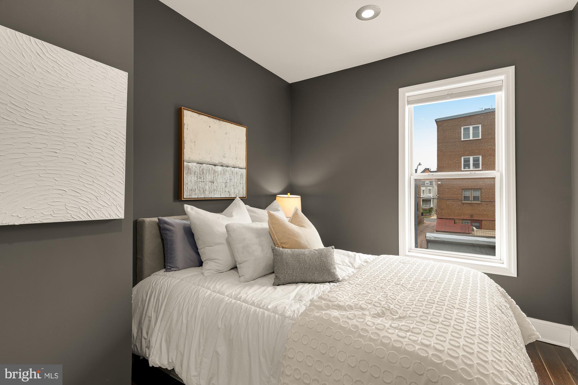 CAPITOL HILL - Residential