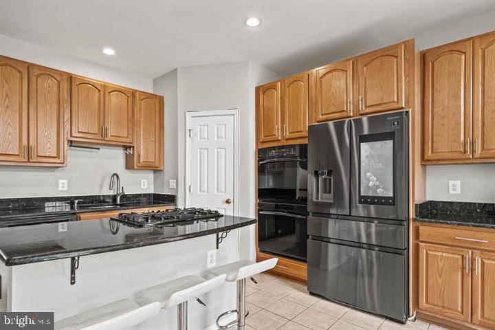 RANDOM HILLS LAND BAY - Residential Lease