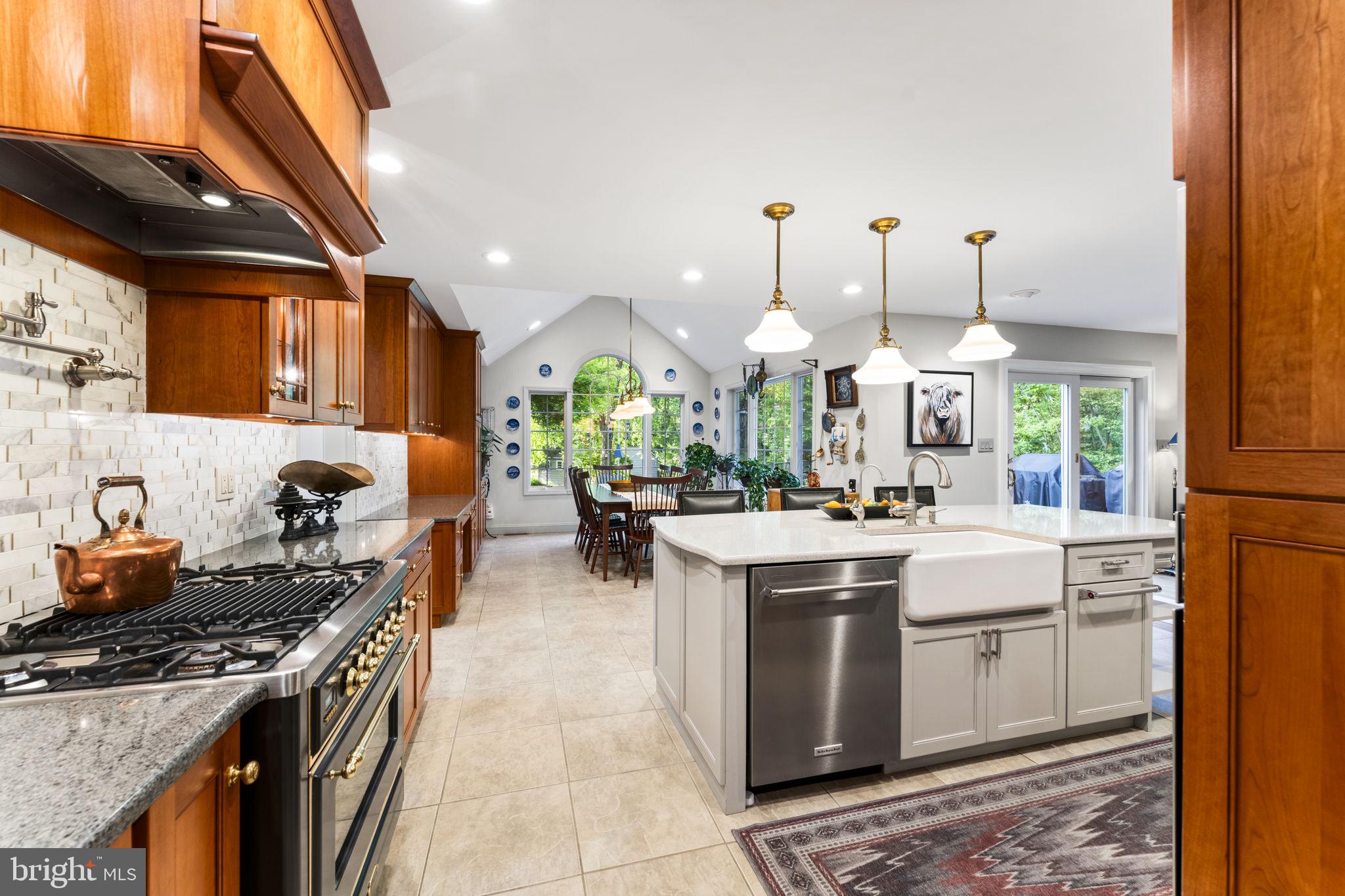 WALNUT GLEN - Residential