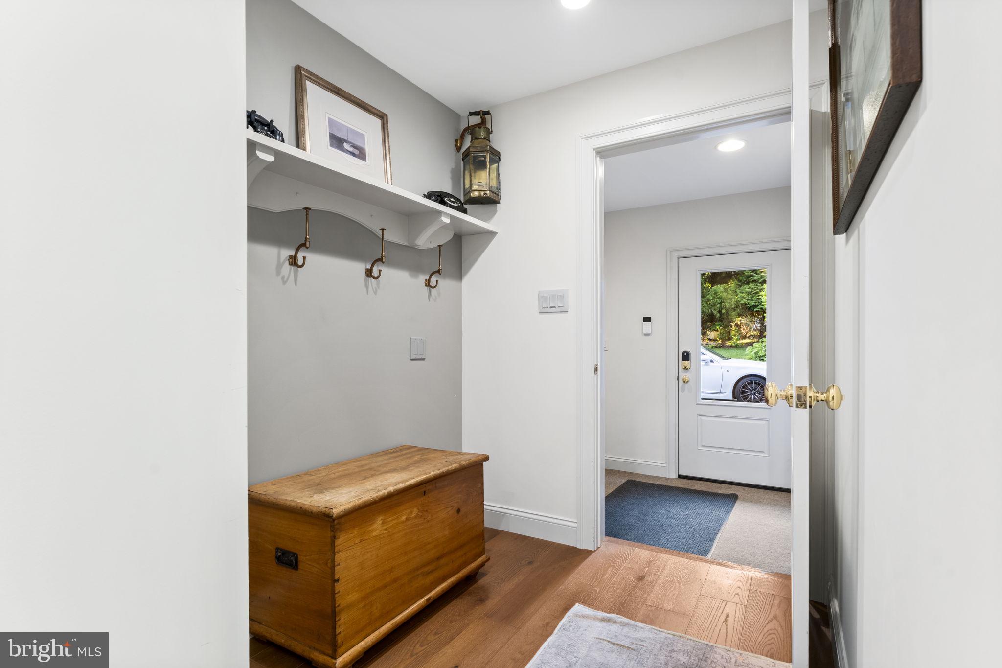 WALNUT GLEN - Residential