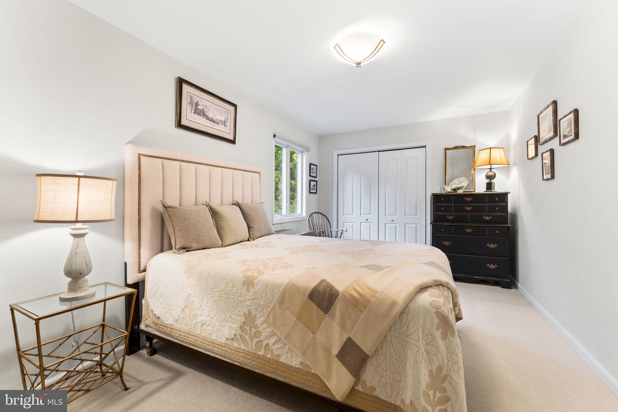 WALNUT GLEN - Residential