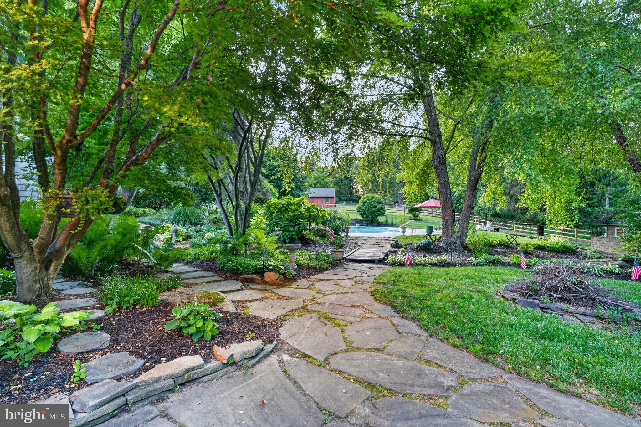 WALNUT GLEN - Residential