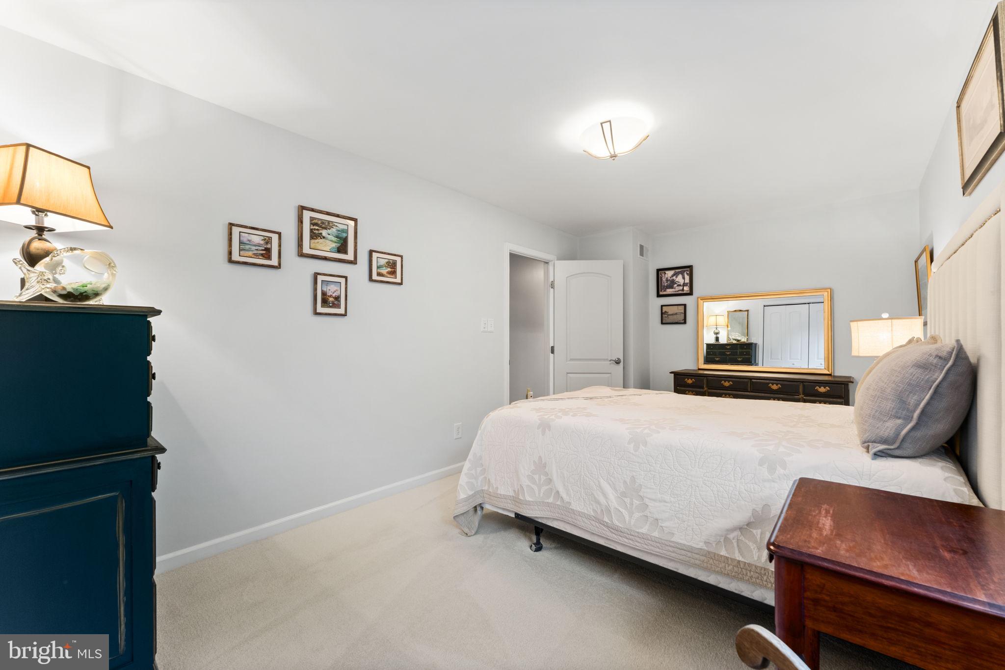WALNUT GLEN - Residential