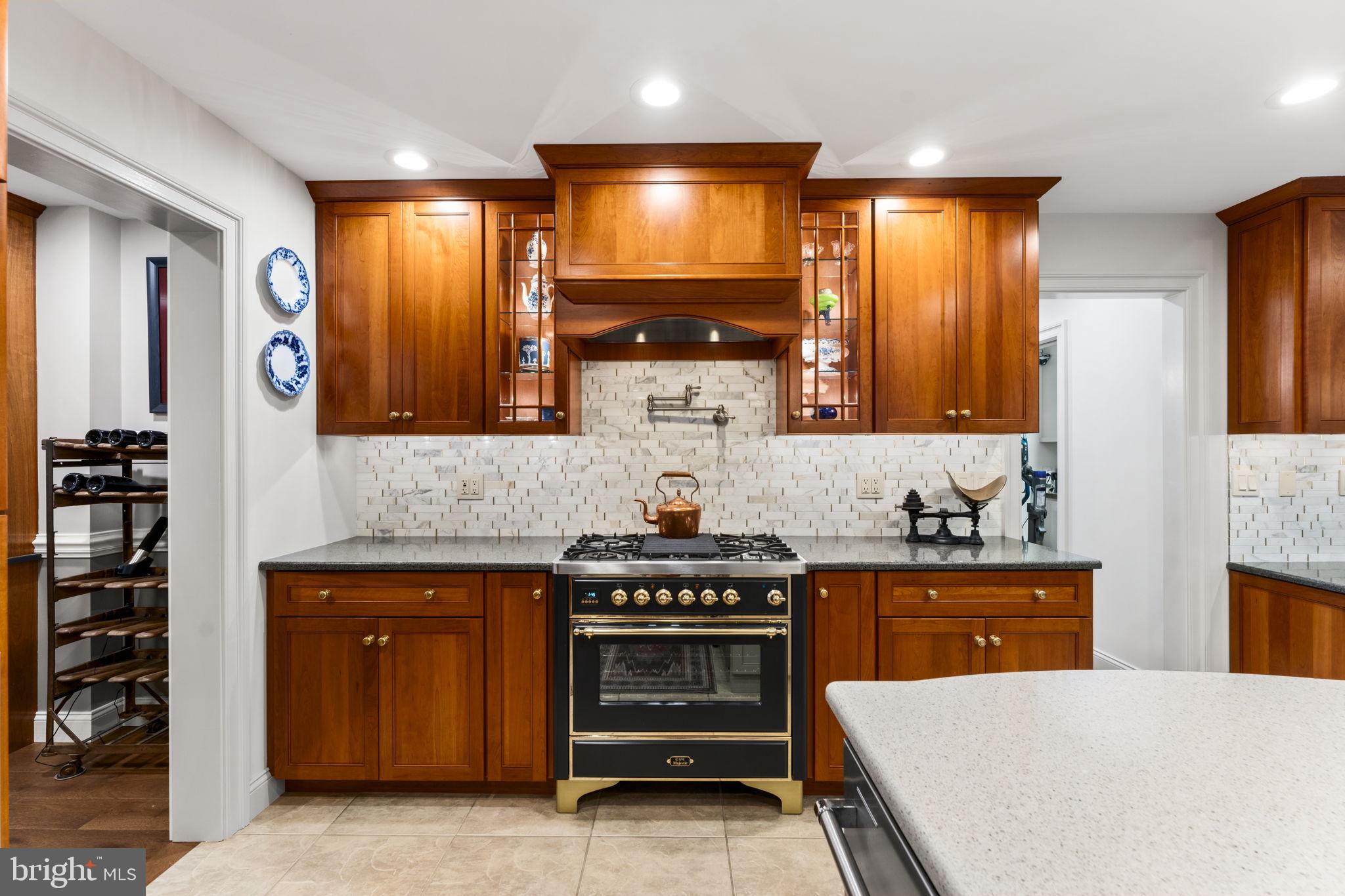 WALNUT GLEN - Residential