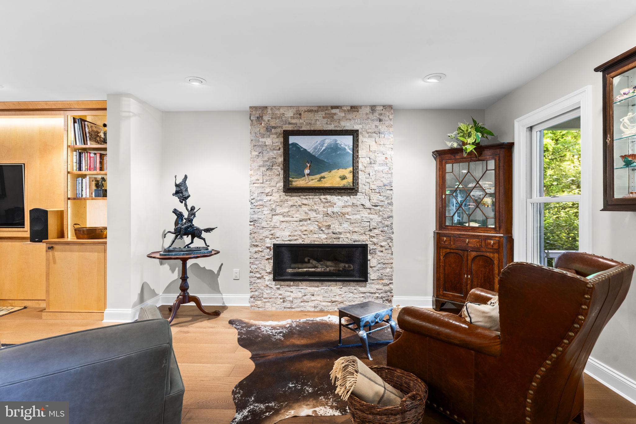 WALNUT GLEN - Residential
