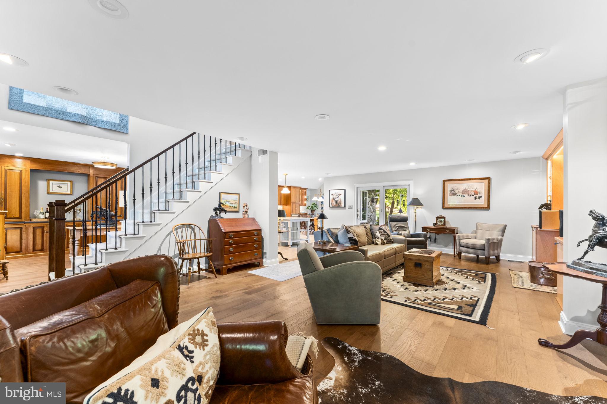 WALNUT GLEN - Residential