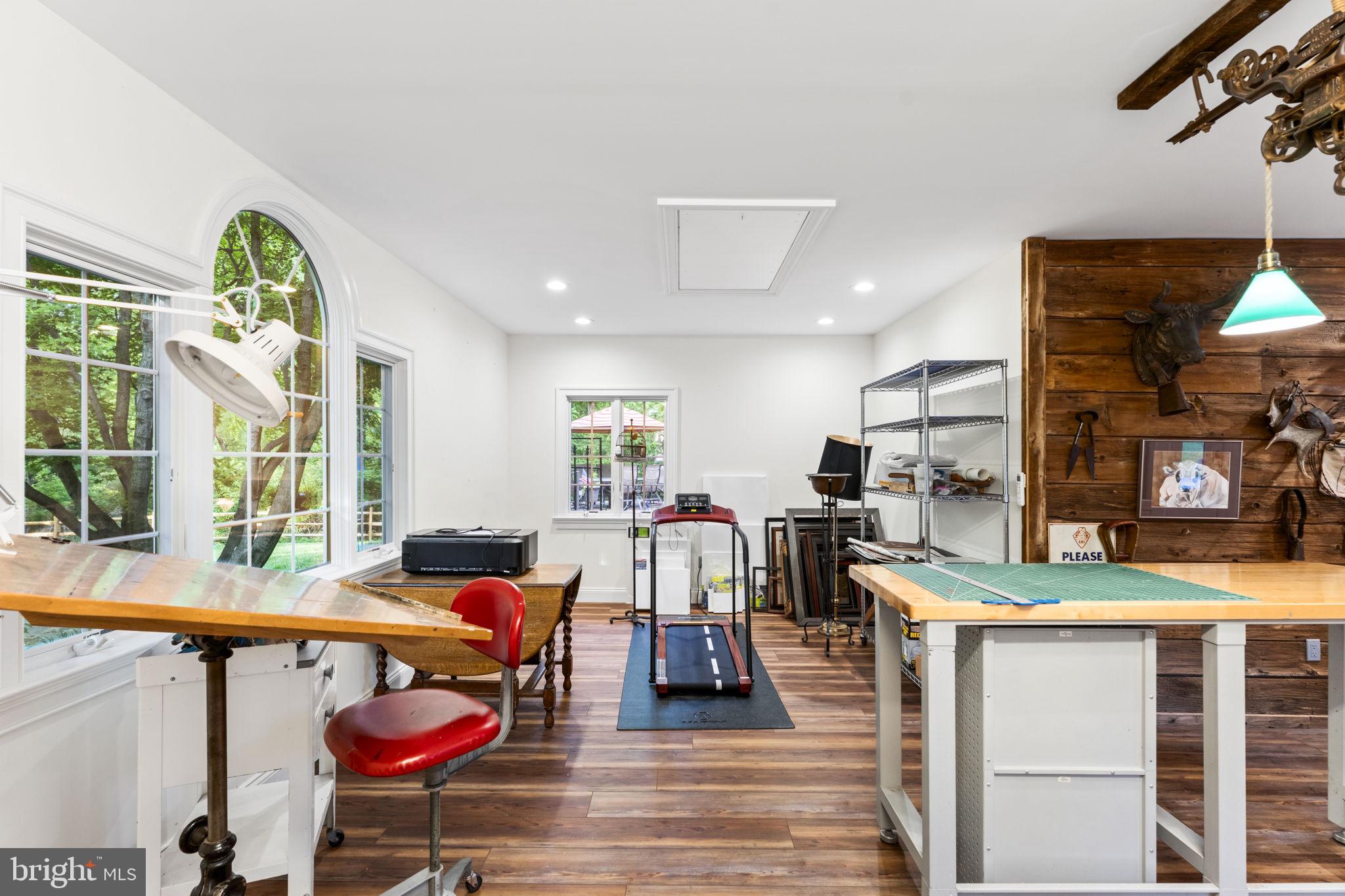 WALNUT GLEN - Residential
