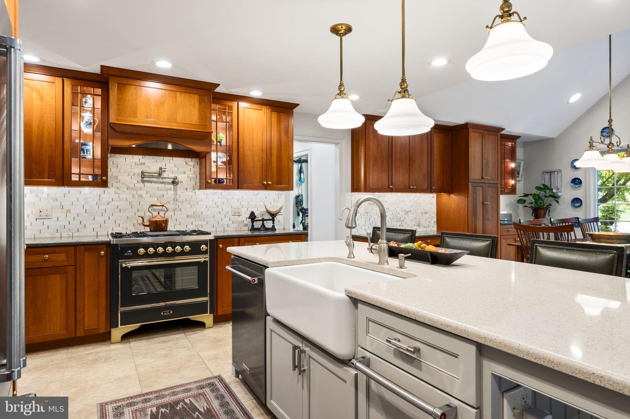 WALNUT GLEN - Residential