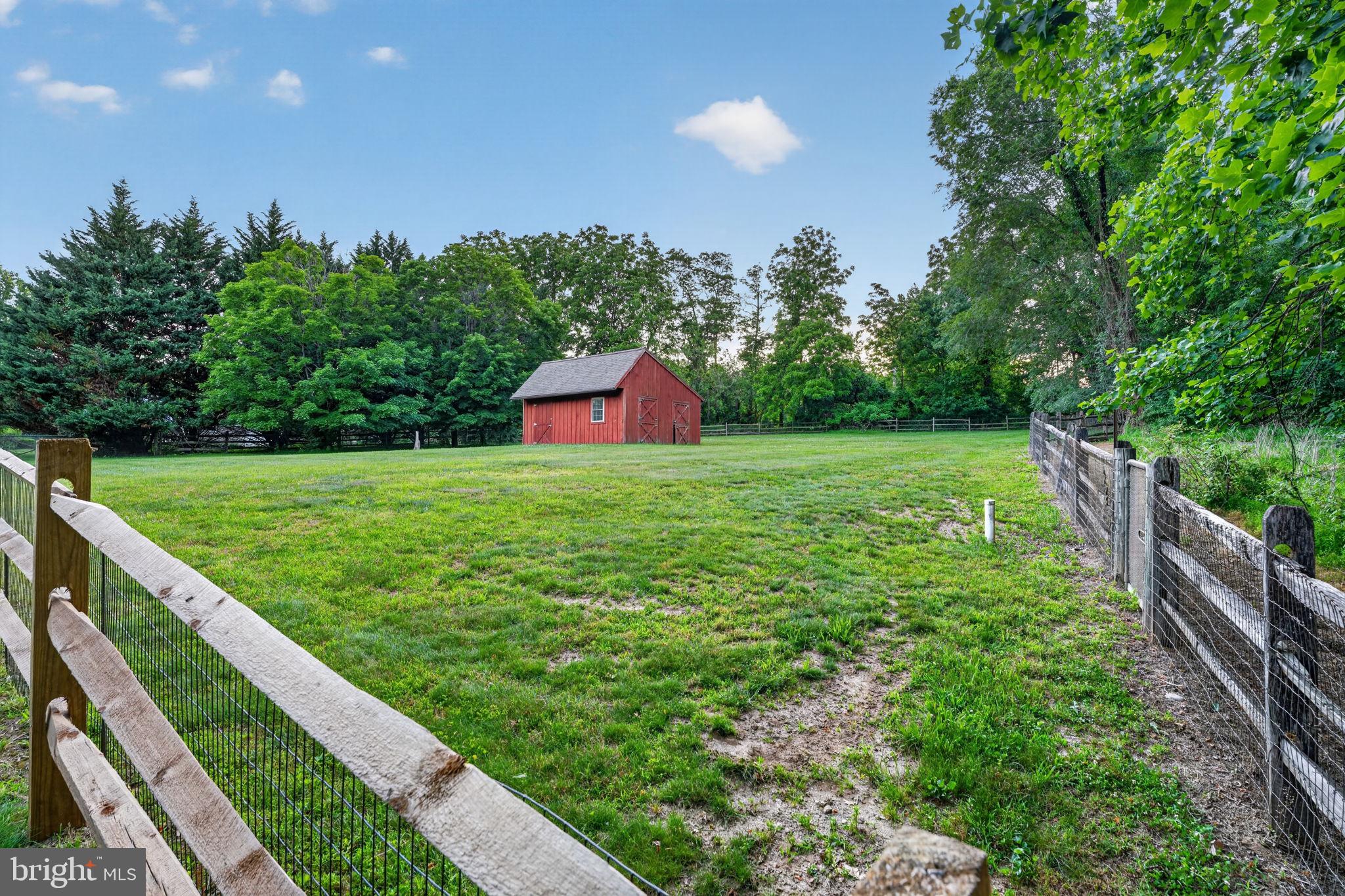 WALNUT GLEN - Residential