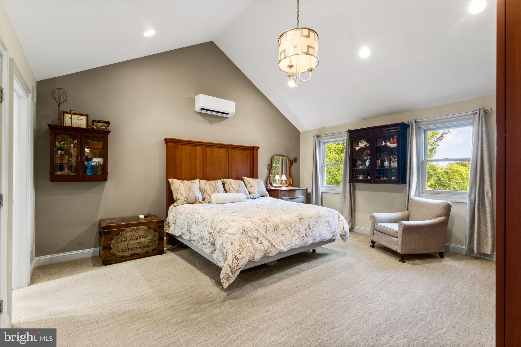WALNUT GLEN - Residential