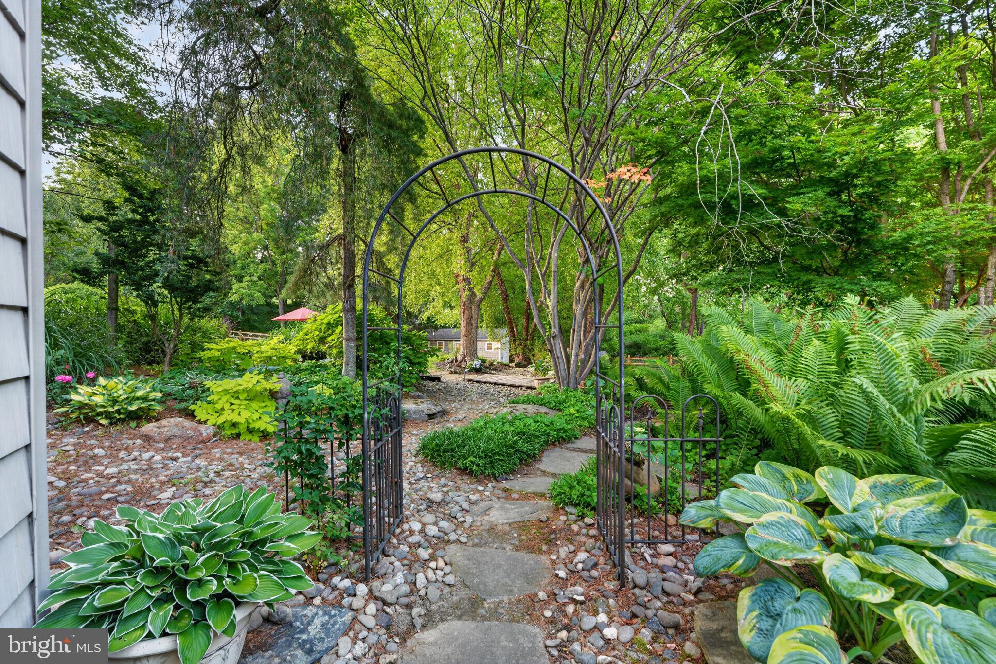 WALNUT GLEN - Residential