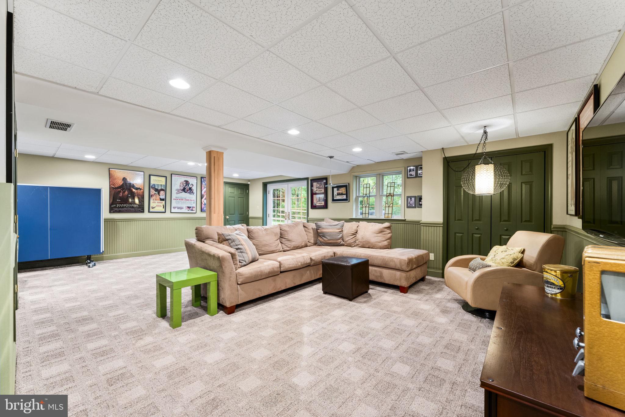 WALNUT GLEN - Residential