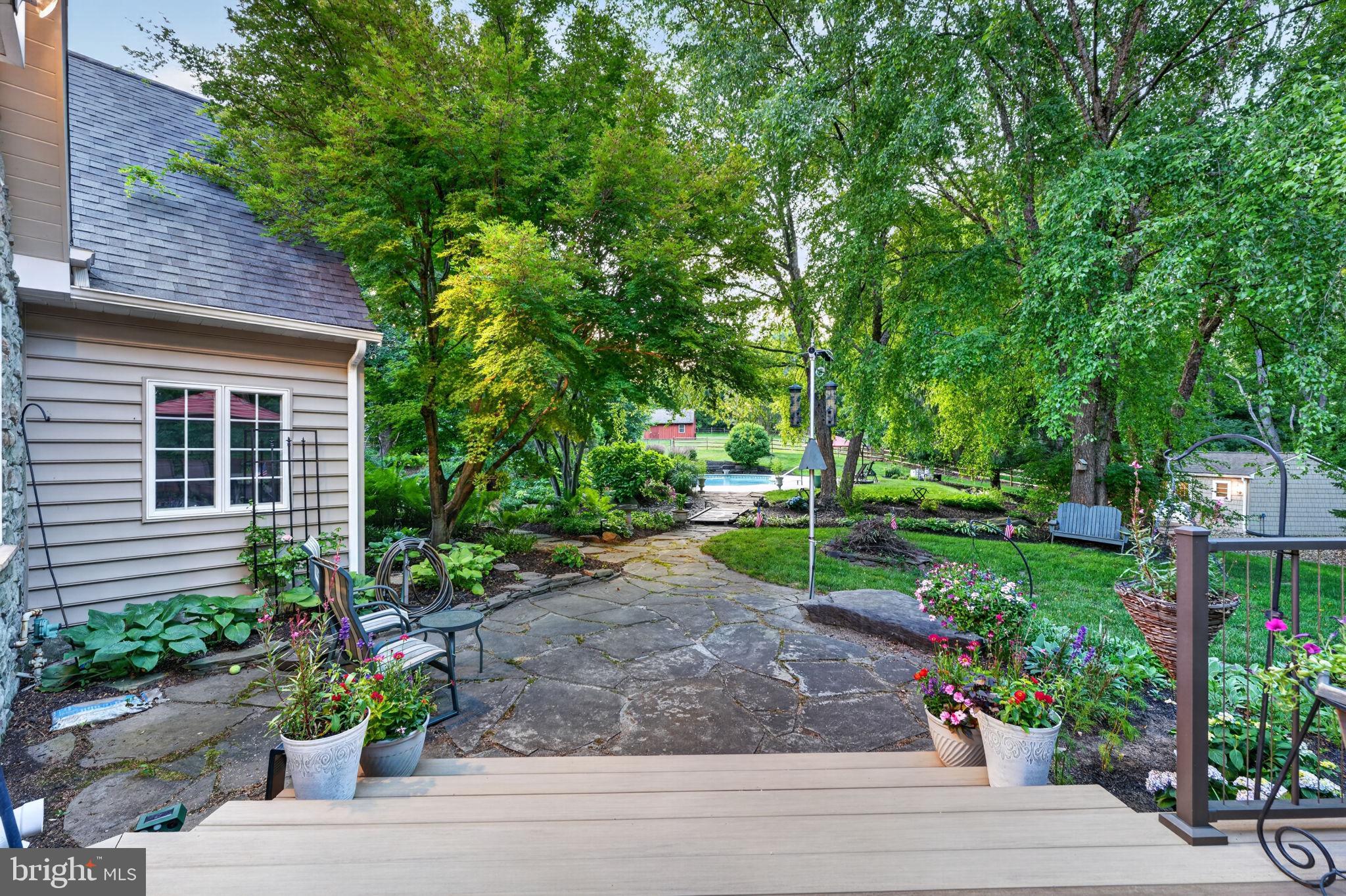 WALNUT GLEN - Residential