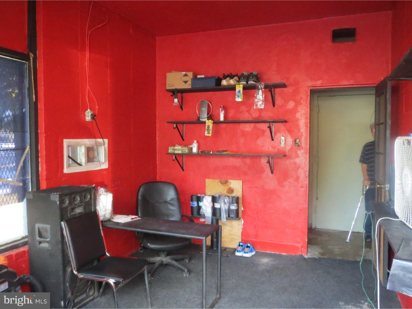 COBBS CREEK - Commercial Sale