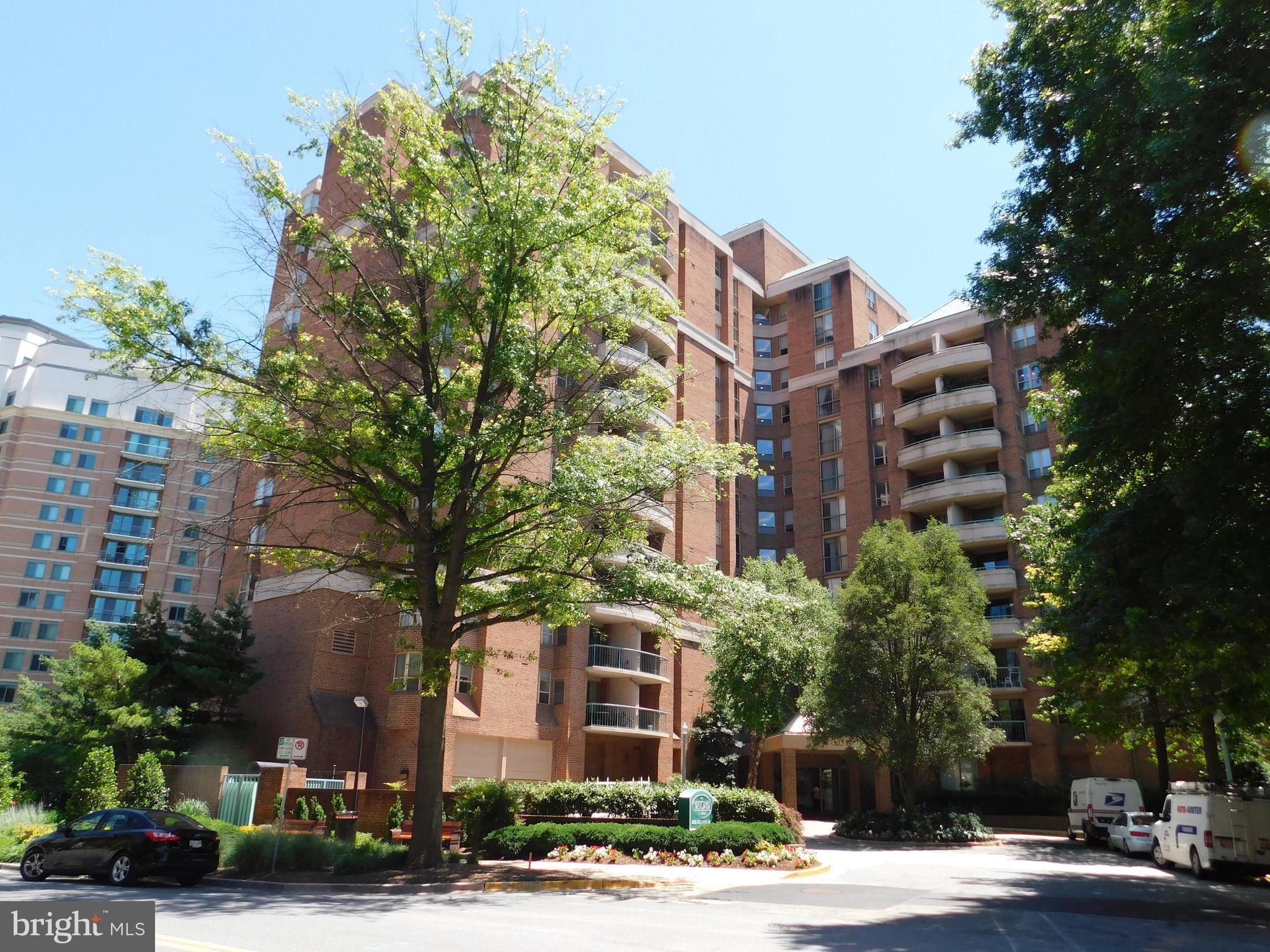 THE CHRISTOPHER - Residential Lease