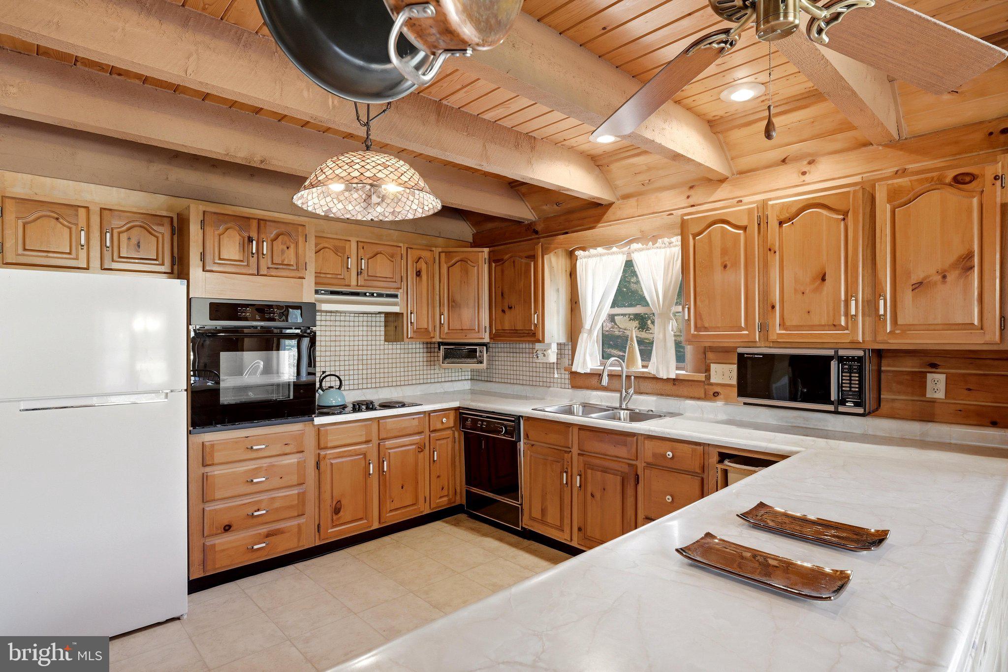 RIVER RIDGE - Residential