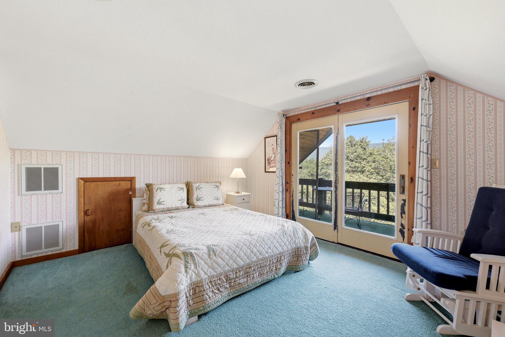 RIVER RIDGE - Residential