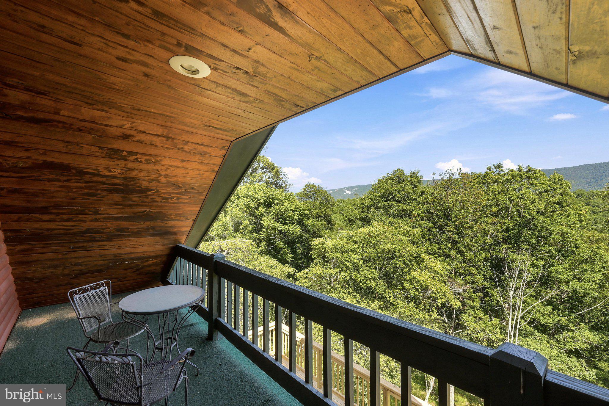 RIVER RIDGE - Residential