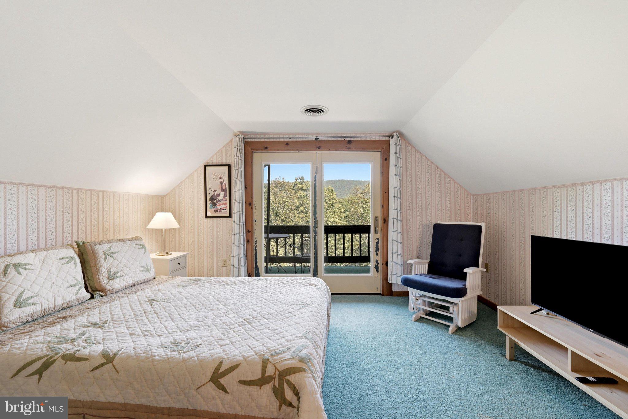 RIVER RIDGE - Residential
