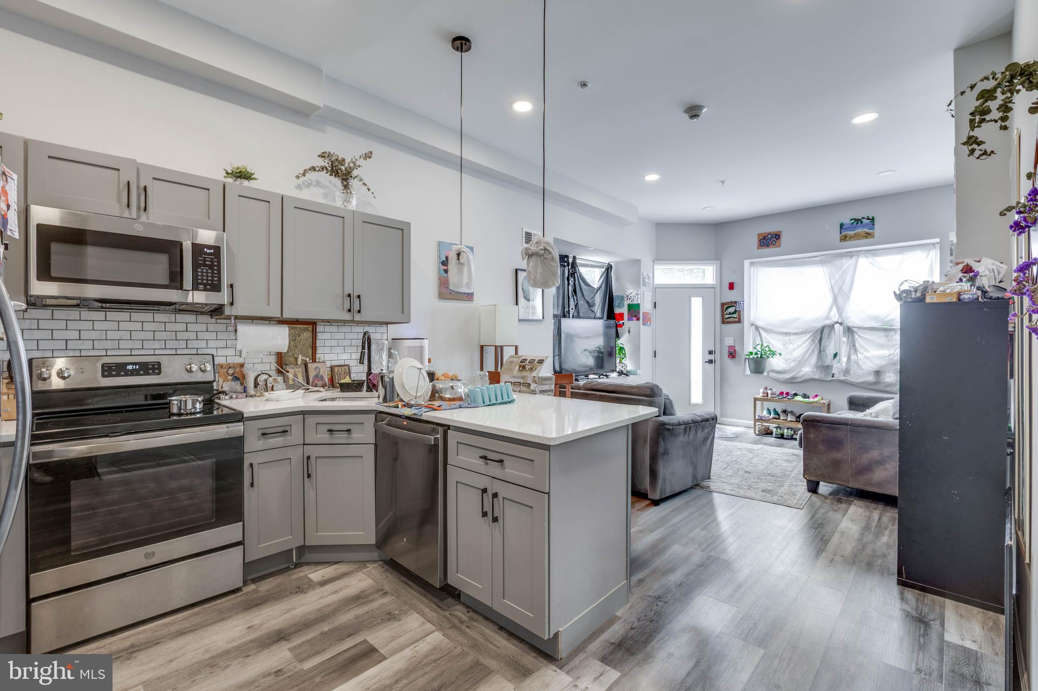 LUDLOW - Residential Income