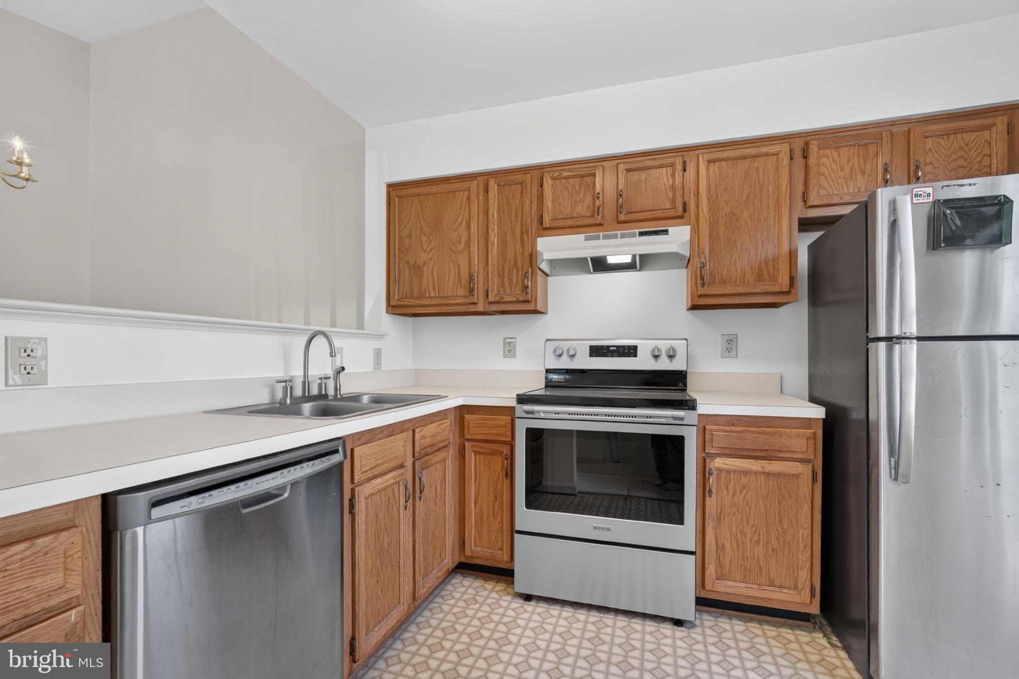 ROLLING OAKS - Residential