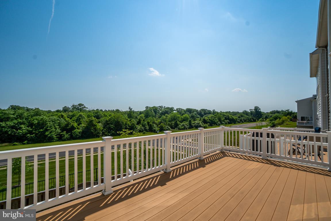 OVERLOOK - Residential Lease