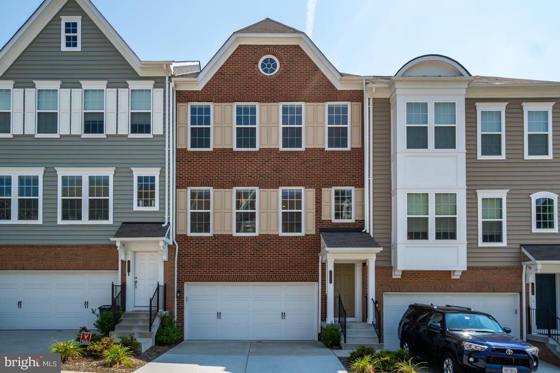 OVERLOOK - Residential Lease