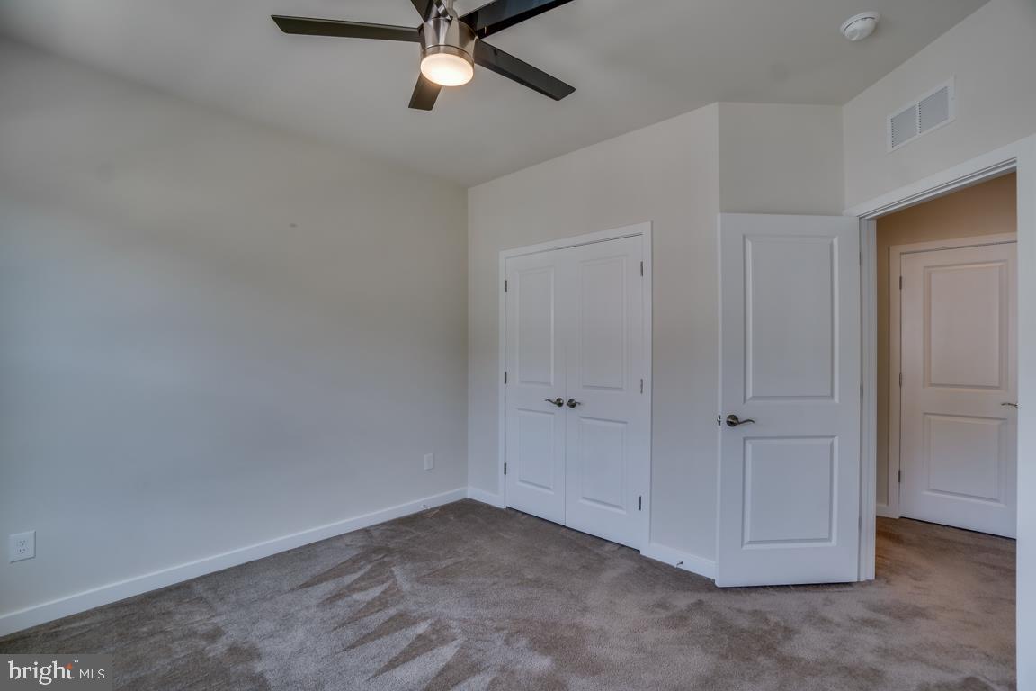 OVERLOOK - Residential Lease