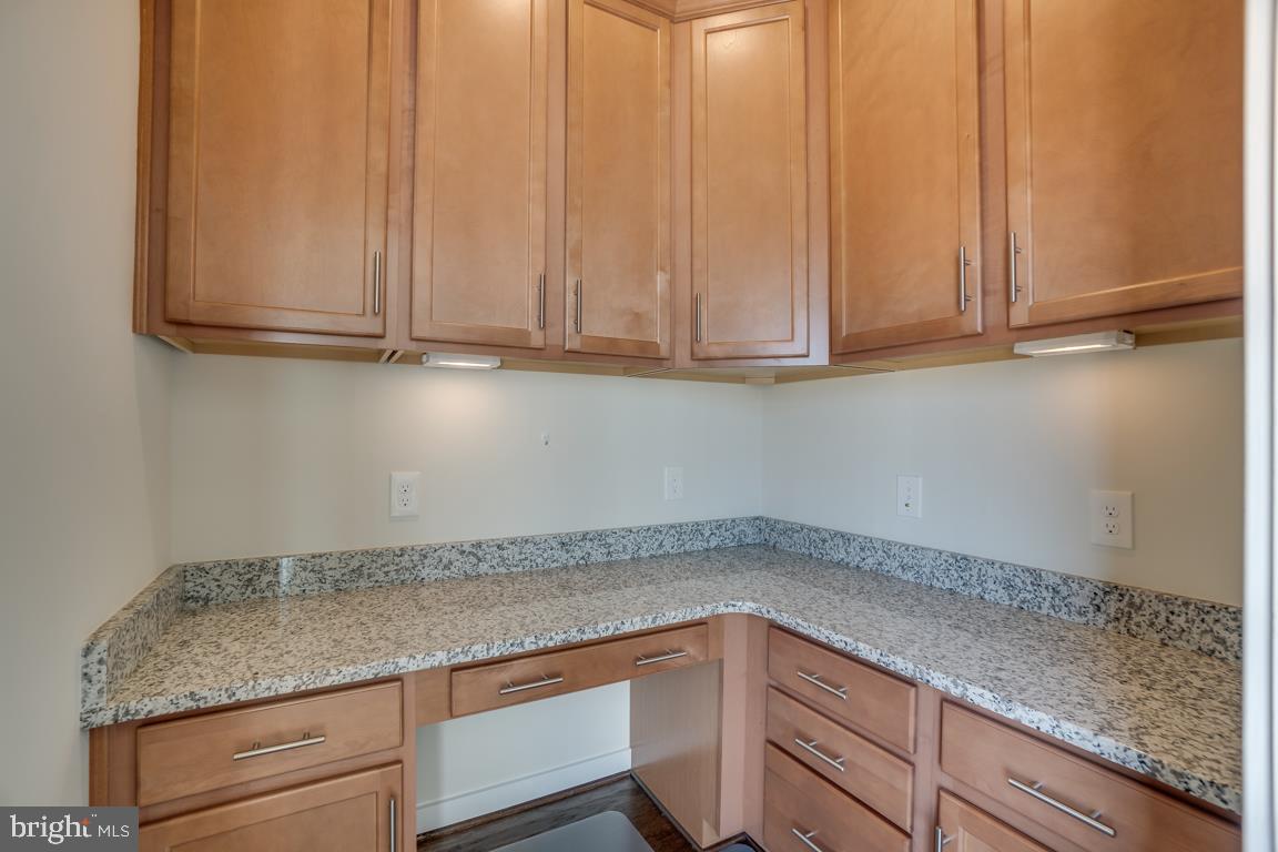 OVERLOOK - Residential Lease