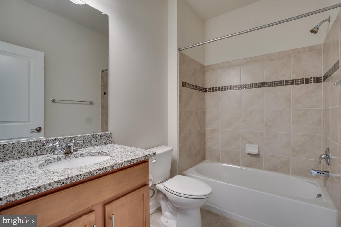 OVERLOOK - Residential Lease