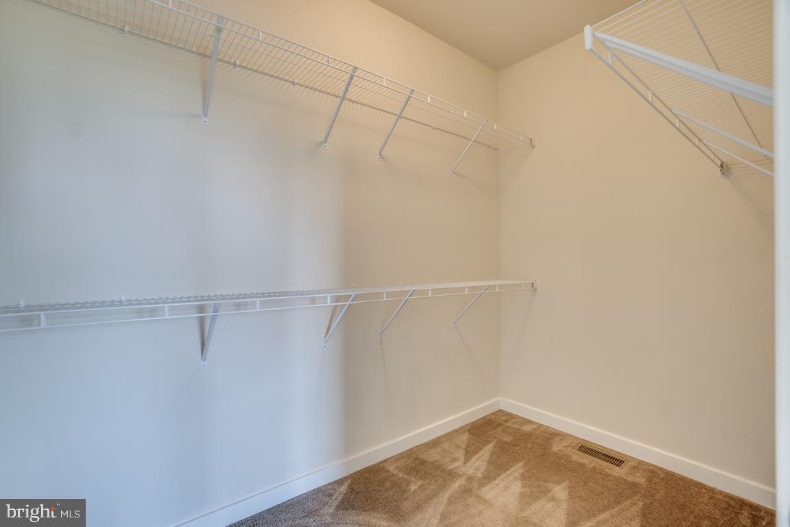 OVERLOOK - Residential Lease