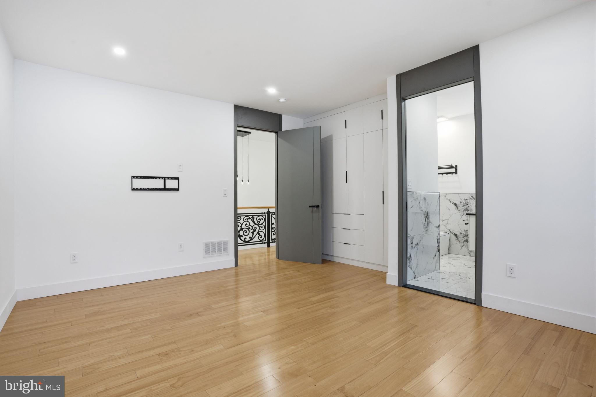 INVERNESS - Residential