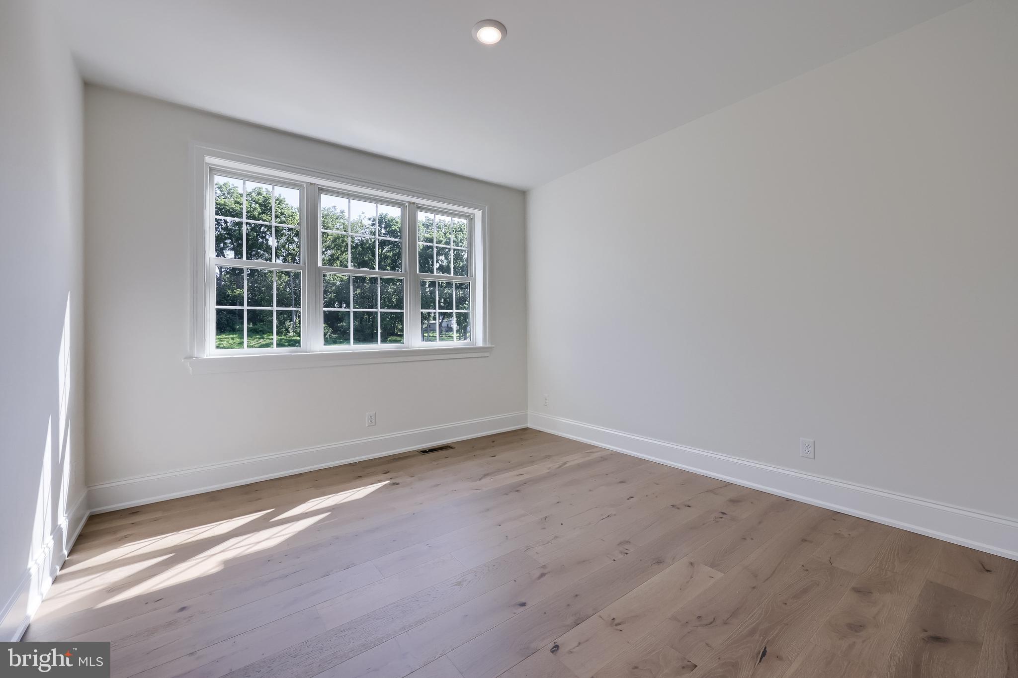 STONEHENGE ESTATES - Residential